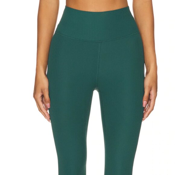 Twisted Bra & Ribbed Legging - Picture 5 of 7